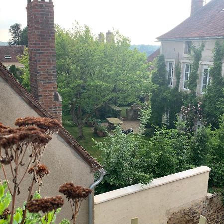 Le Nid Perche Bed & Breakfast Saint-Sauveur-en-Puisaye Exterior photo