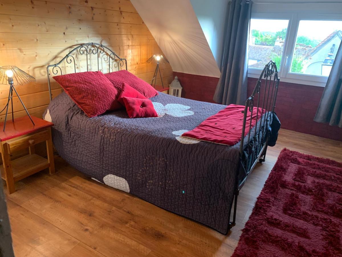 Le Nid Perche Bed & Breakfast Saint-Sauveur-en-Puisaye Exterior photo