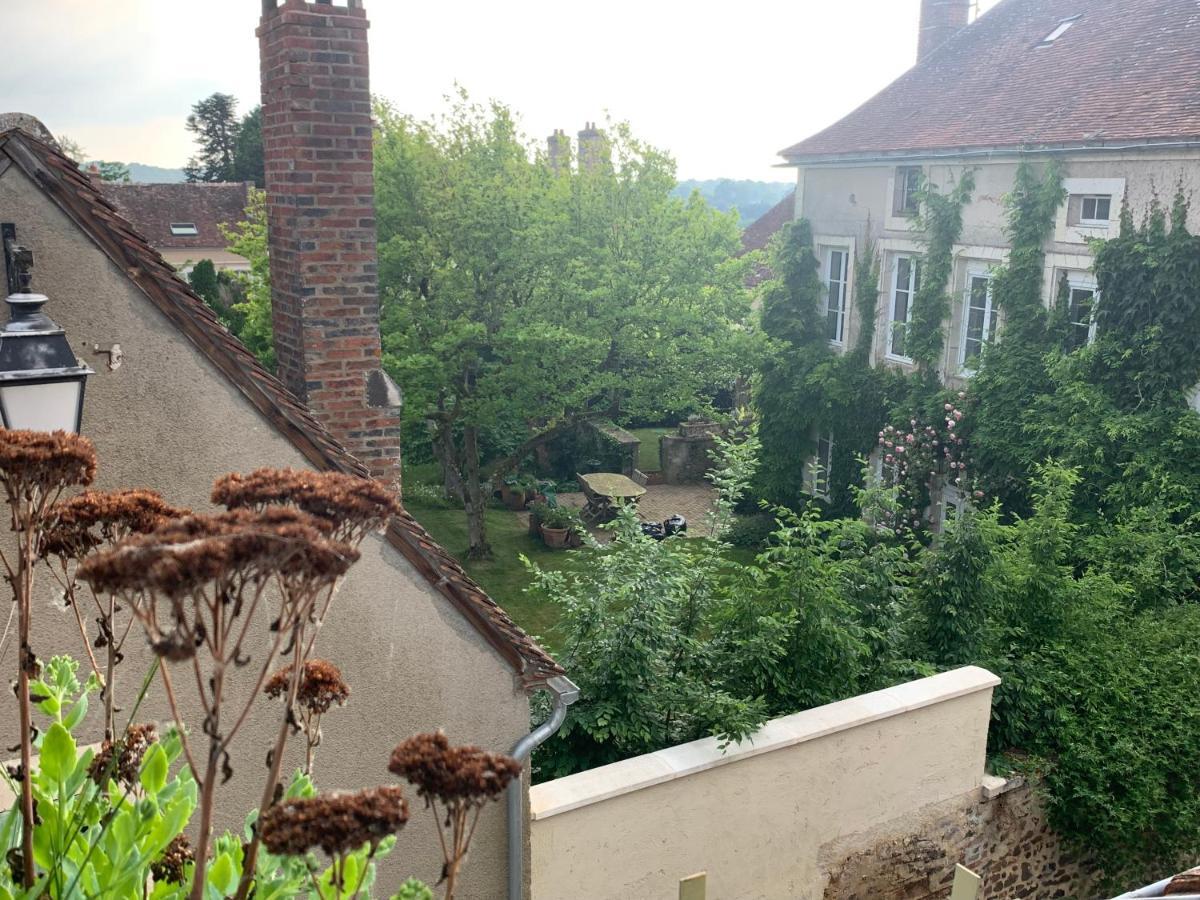 Le Nid Perche Bed & Breakfast Saint-Sauveur-en-Puisaye Exterior photo